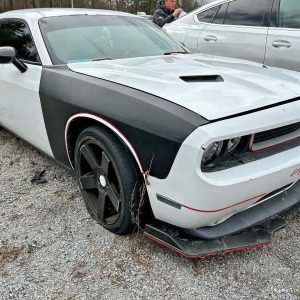 Alternative view of 2008–2010 Dodge Challenger (LX), 1L HEMI V8, power: 425 hp, 2-door coupe