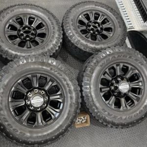 Ford Tremor F-250 F-350 18” OEM Black Wheels 35" Tires Lariat Platinum Lugs TPMS