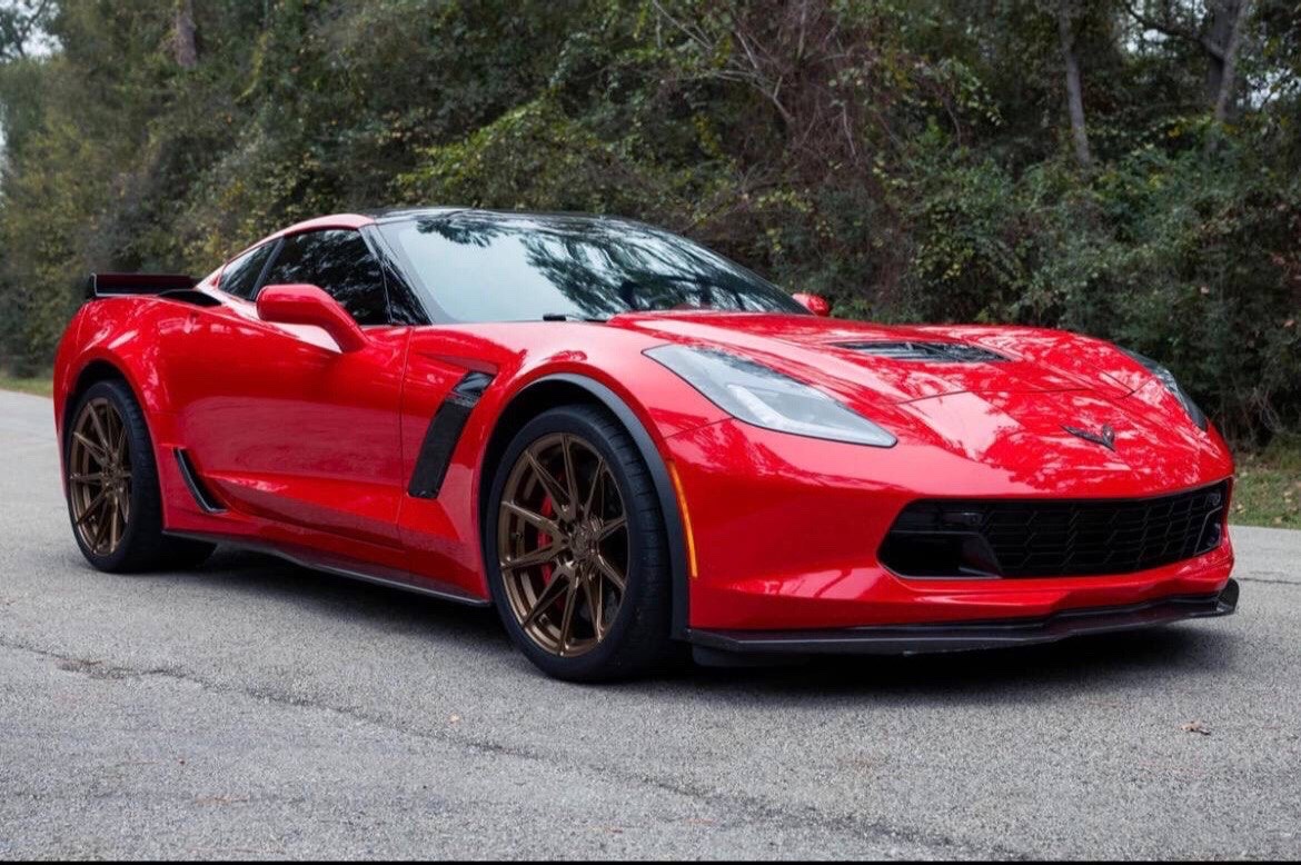 Chevrolet C7 clásico y en excelente estado - Image 3