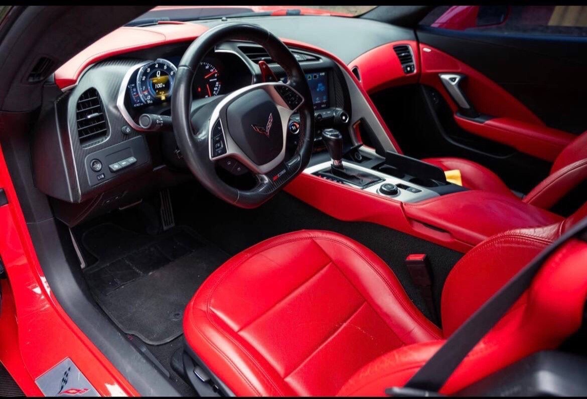 Chevrolet C7 clásico y en excelente estado - Image 5